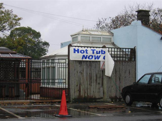 buy a hot tub for winter